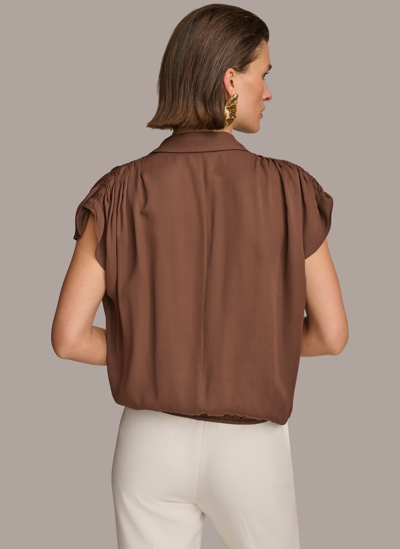 (image for) COMFORTABLE ELASTIC HEM BLOUSE